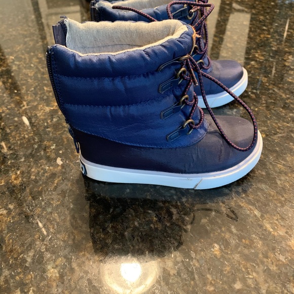 Tommy Hilfiger Other - Tommy Hilfiger toddler boys size 7 boots